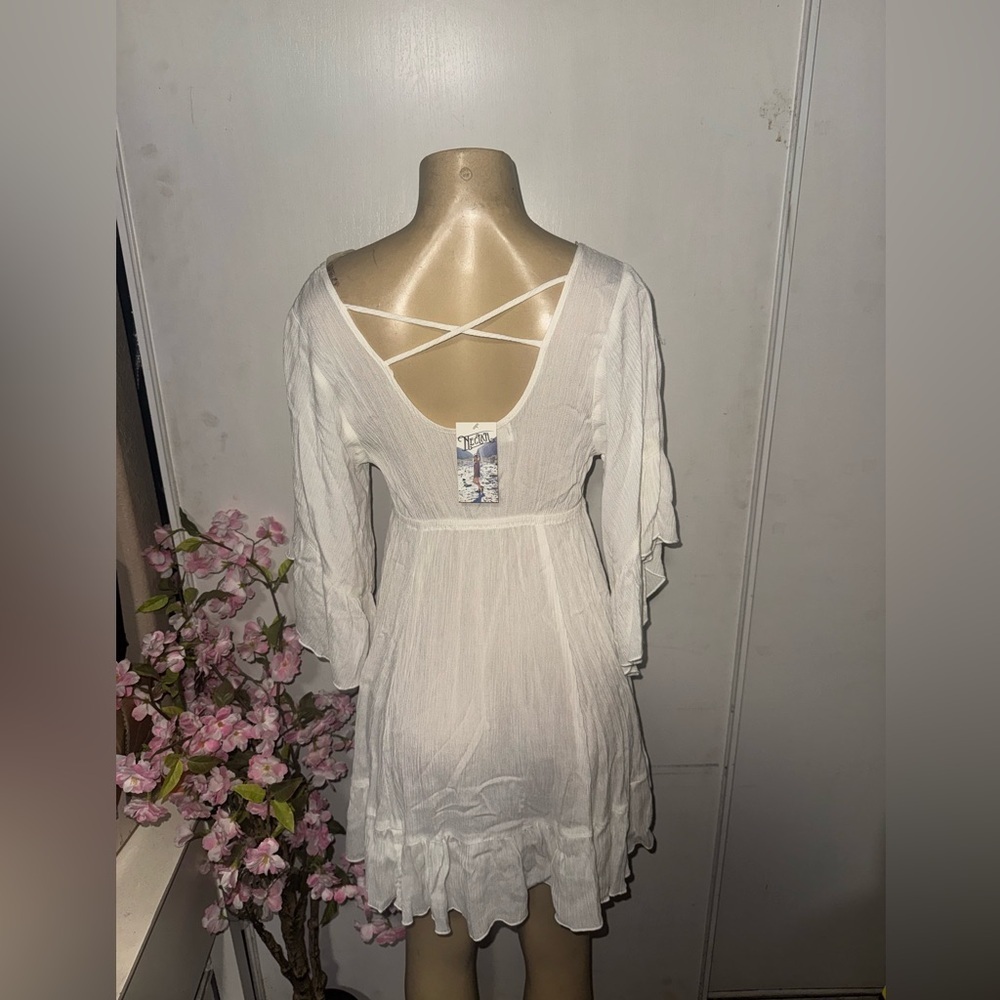 Elegant White Midi Dress with Waist Tie - Picture 9 of 9